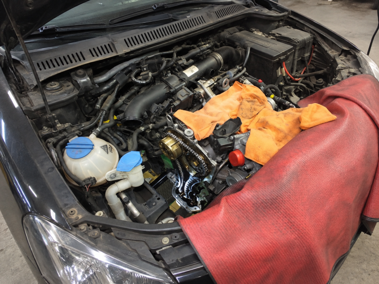 Zörög 2-3 másodpercig az 1.4 TSI hidegindításkor? Ez ne zárd le egy: „ilyen a motor” – mondattal!